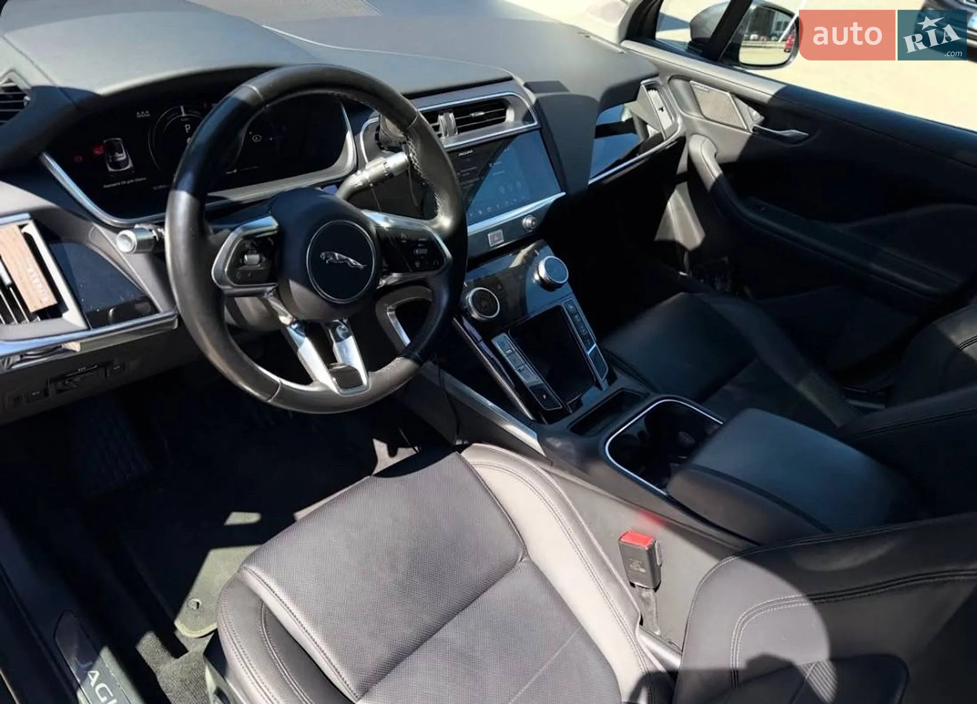 2019 Jaguar I-Pace - мініатюра 8