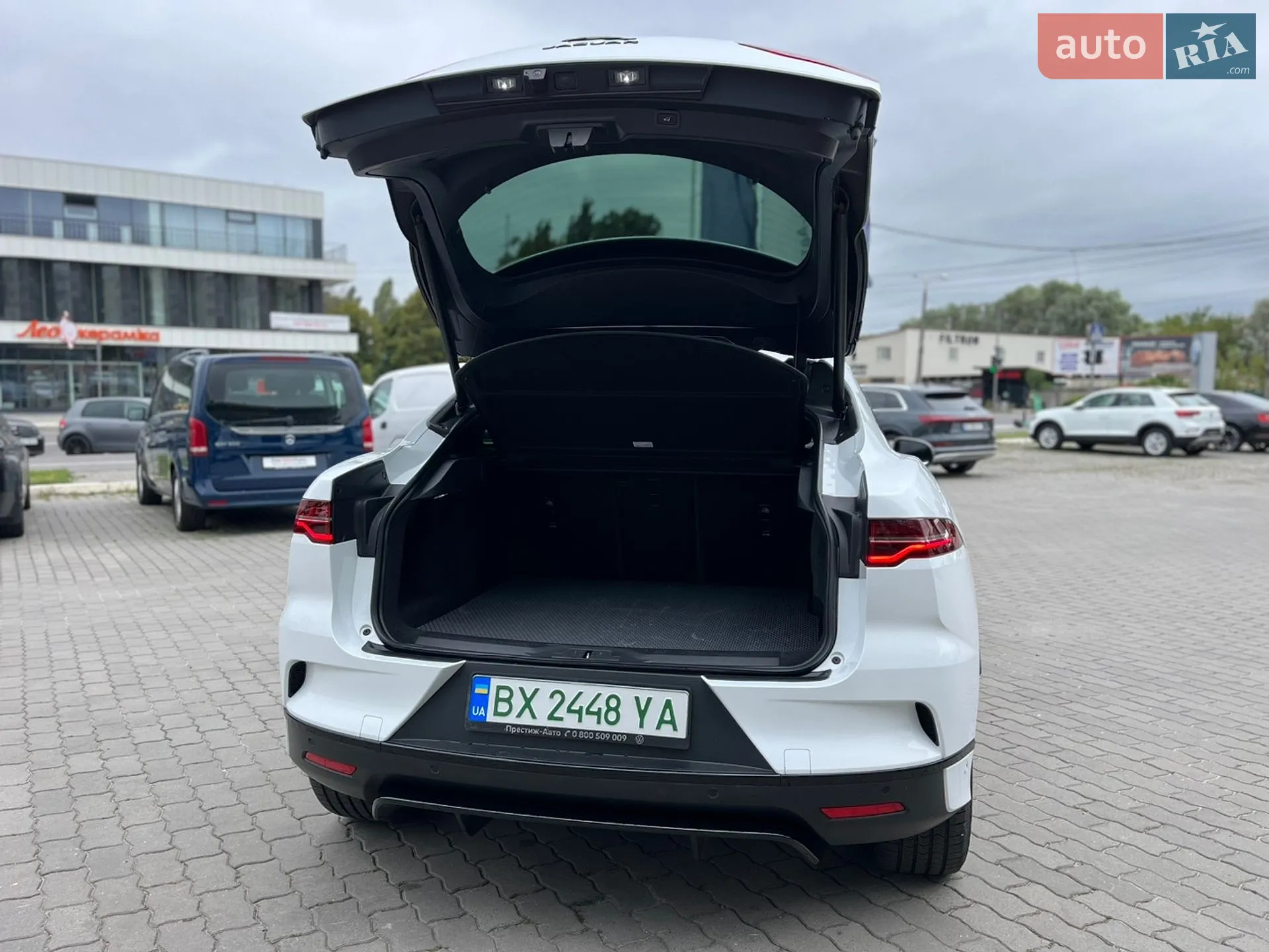 2020 Jaguar I-Pace - мініатюра 14