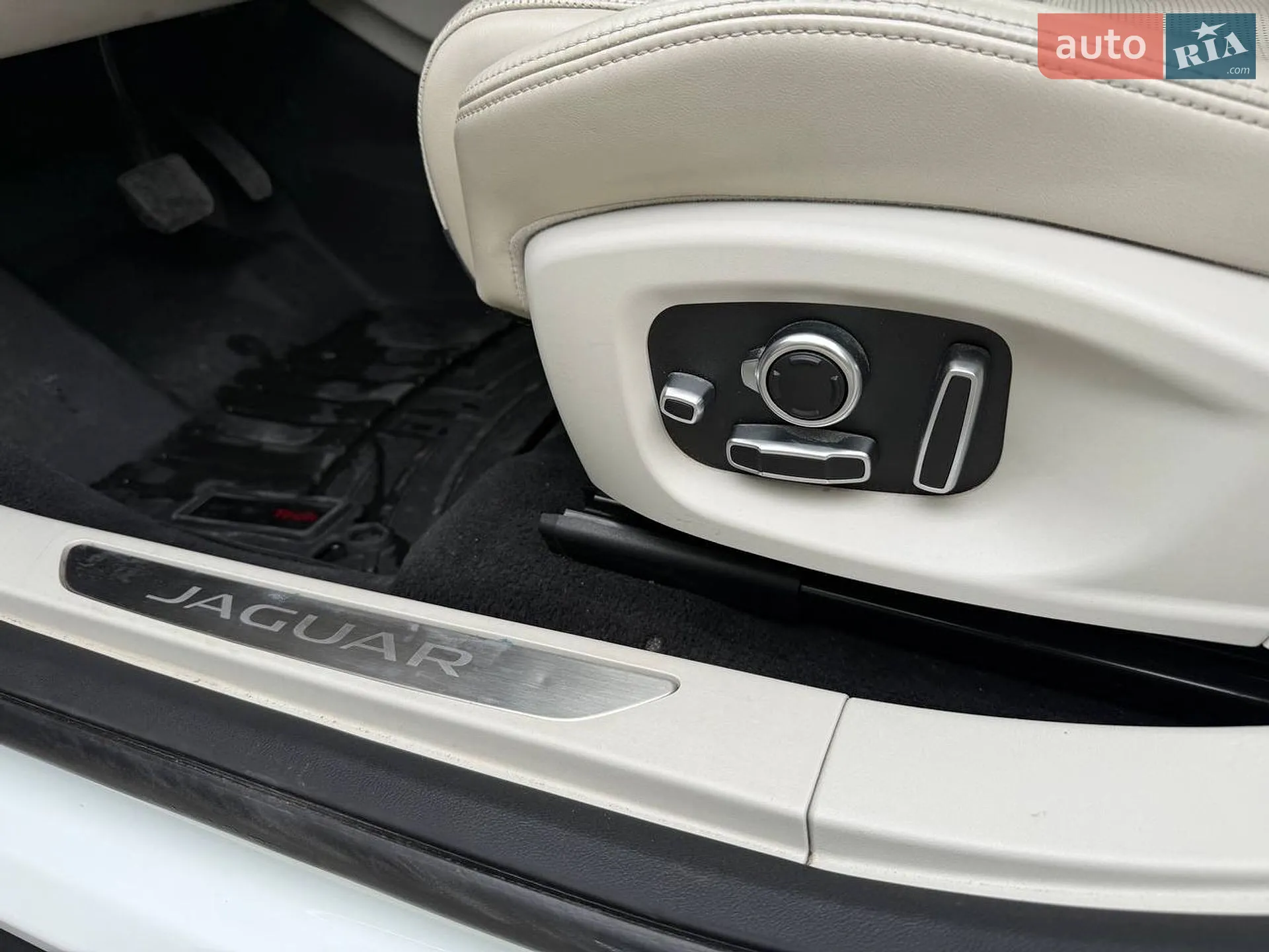 2019 Jaguar I-Pace - мініатюра 22