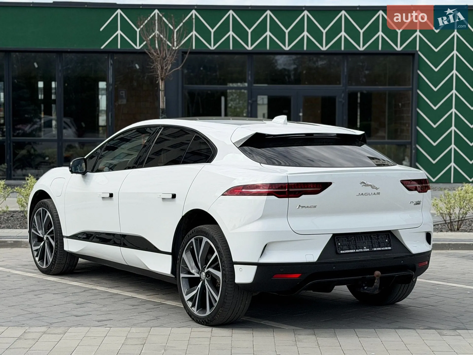 2019 Jaguar I-Pace - мініатюра 4