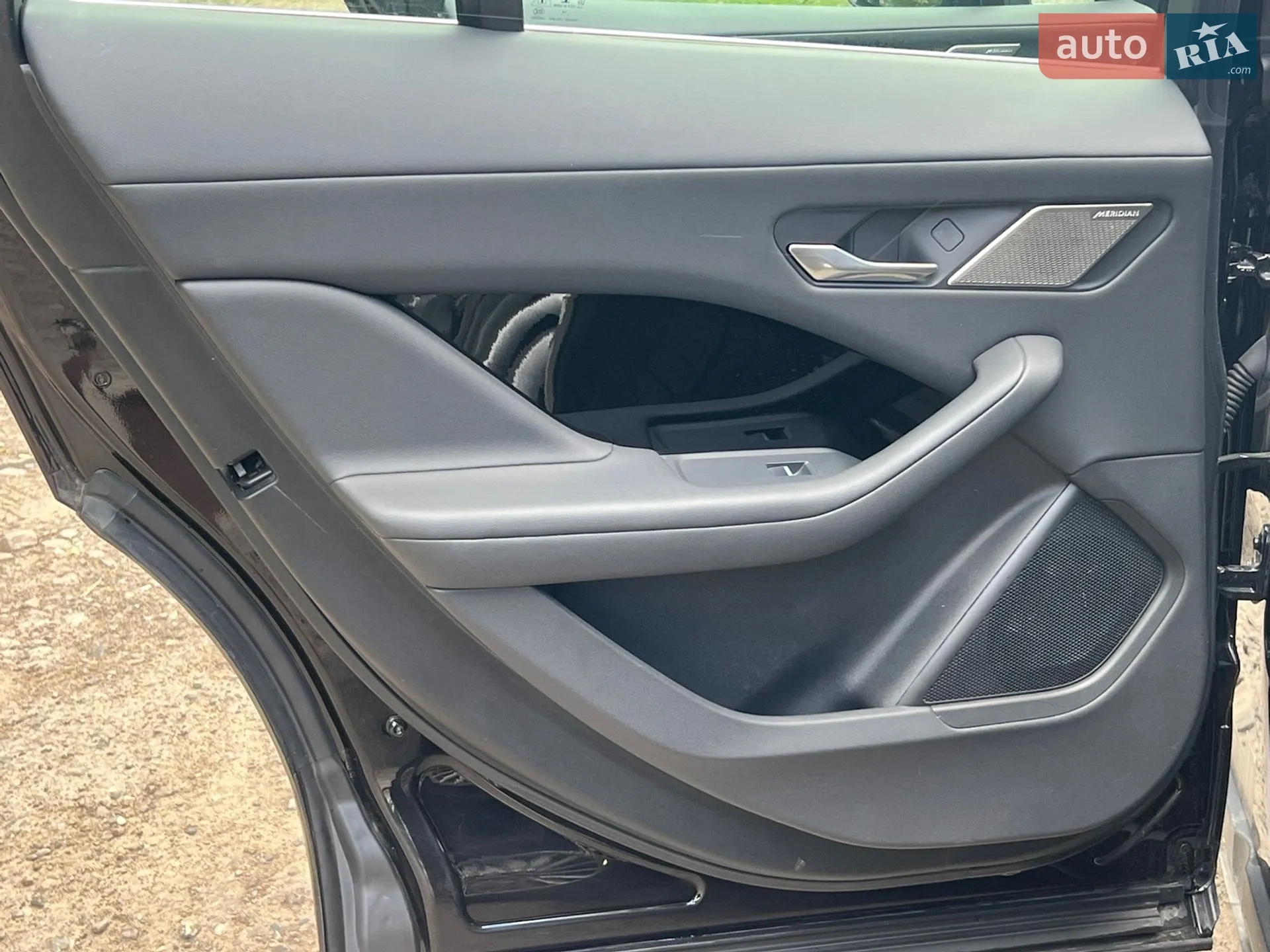 2019 Jaguar I-Pace - мініатюра 13