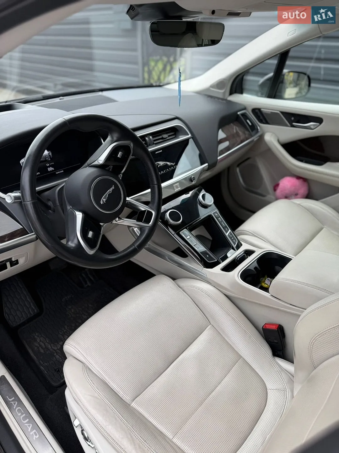 2019 Jaguar I-Pace - мініатюра 16