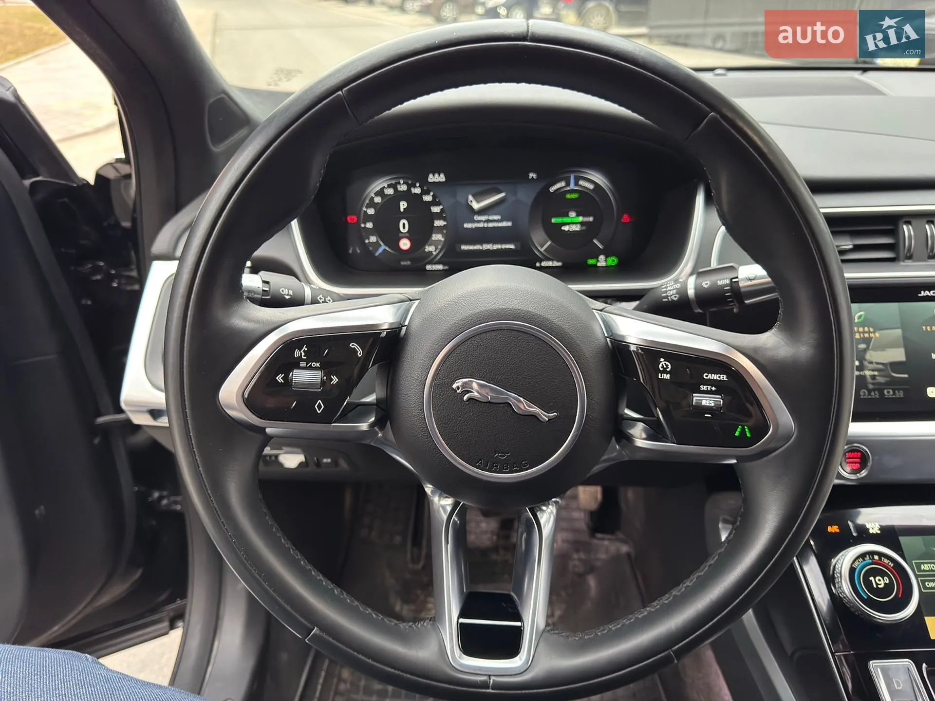 2020 Jaguar I-Pace - мініатюра 23