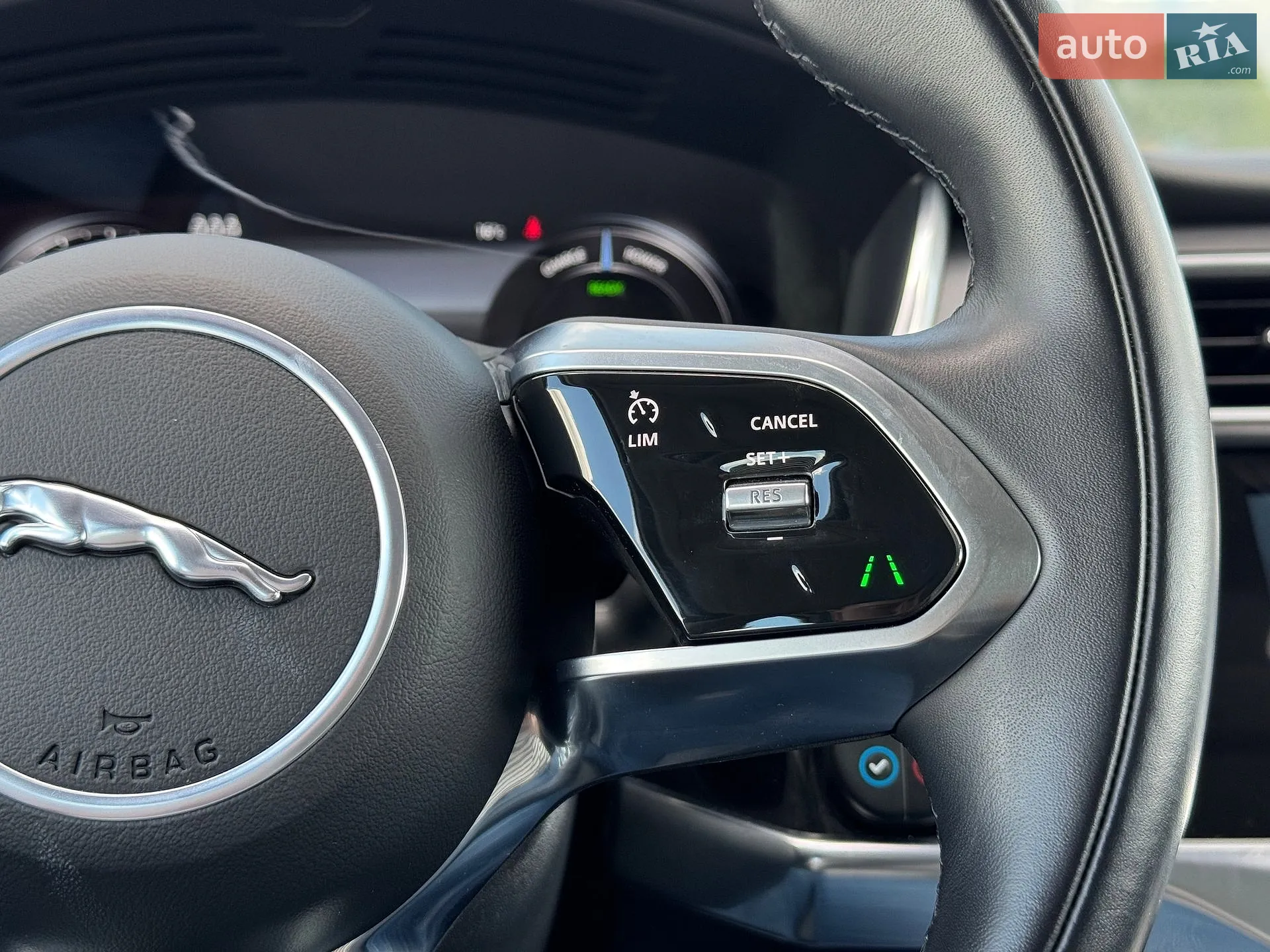 2020 Jaguar I-Pace - мініатюра 14