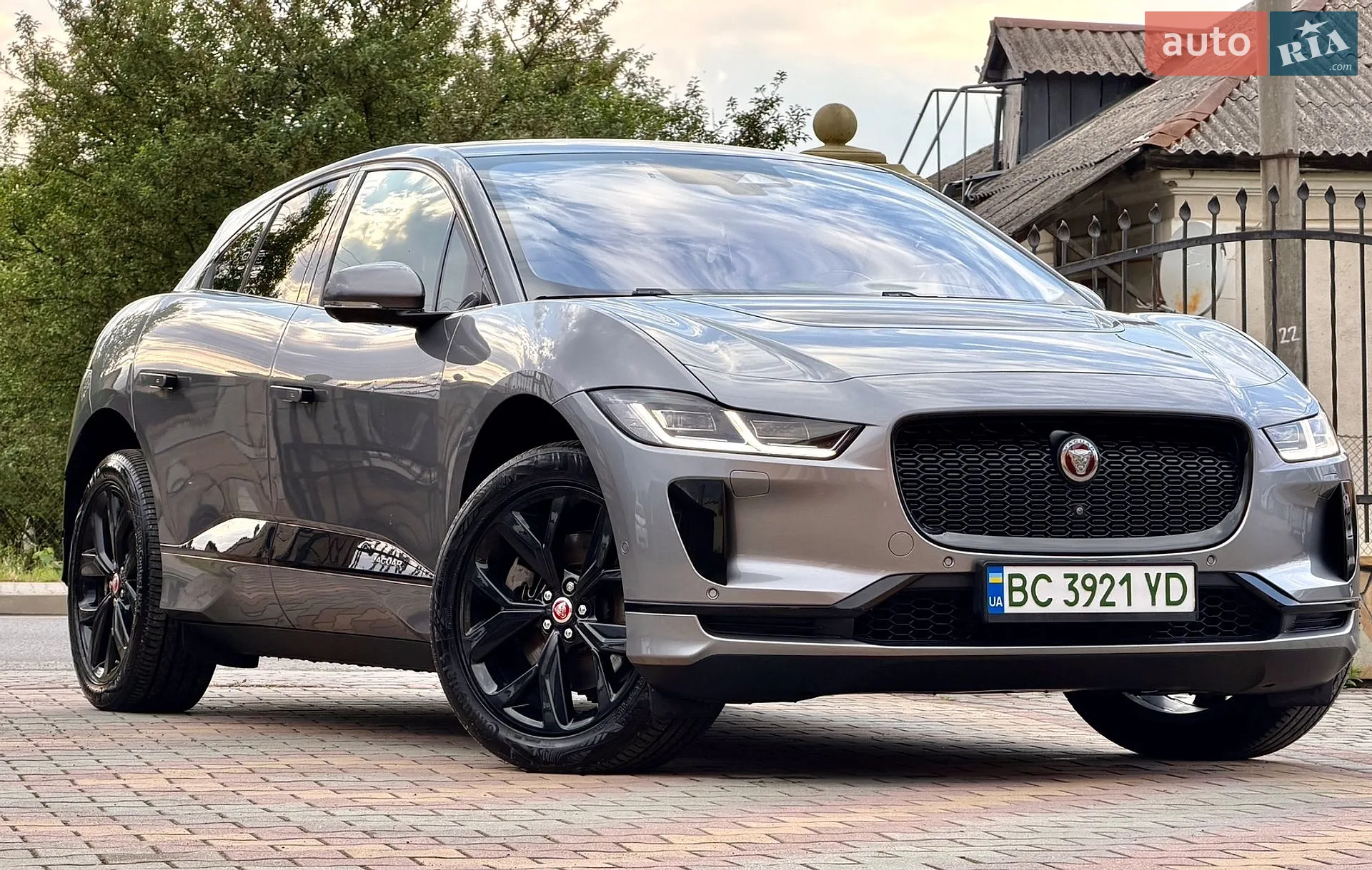 Audi e-tron 2019 VIN WAUZZZGE6KB018929 фото оголошення 10 з 15