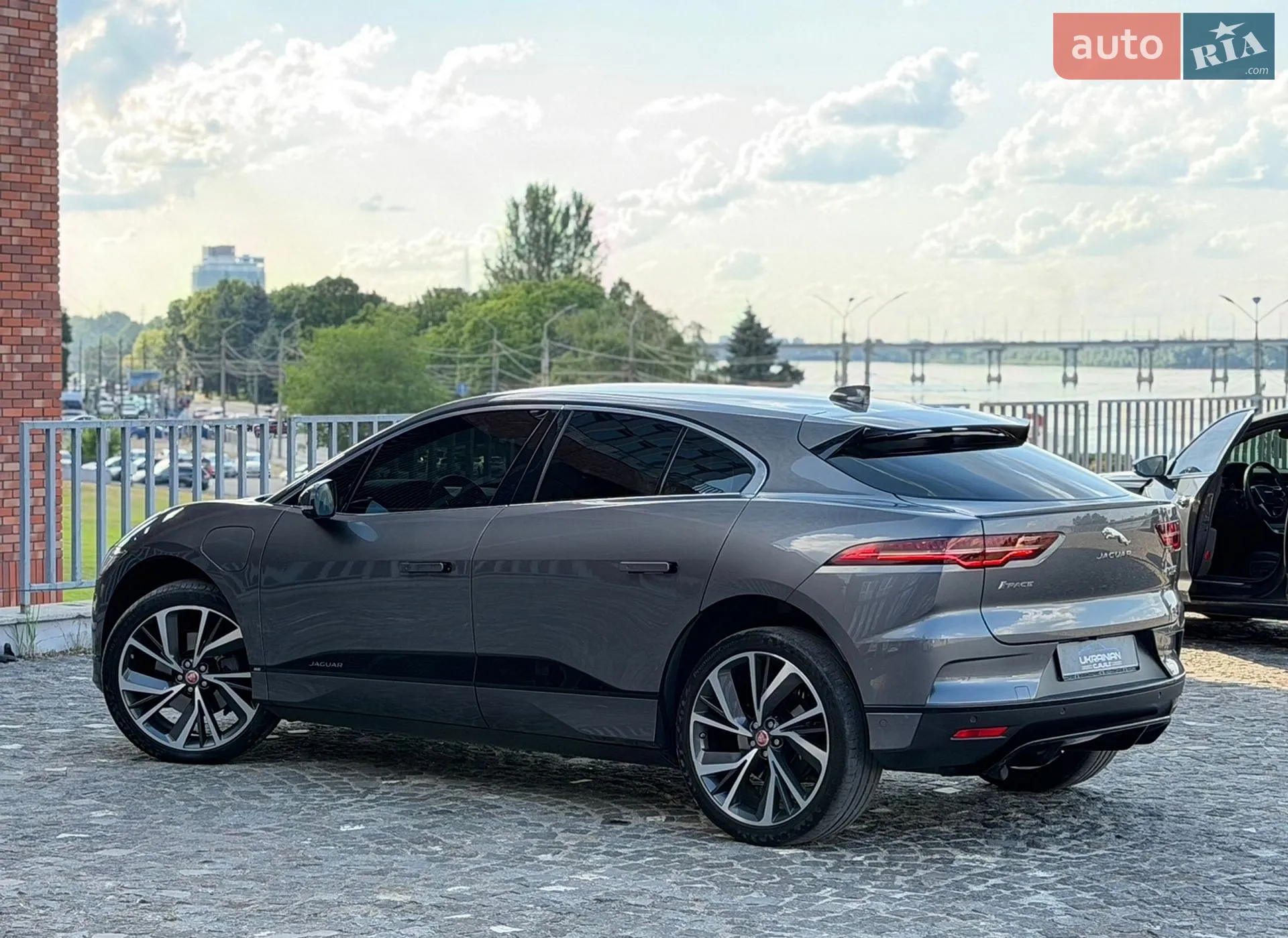 2019 Jaguar I-Pace - мініатюра 17