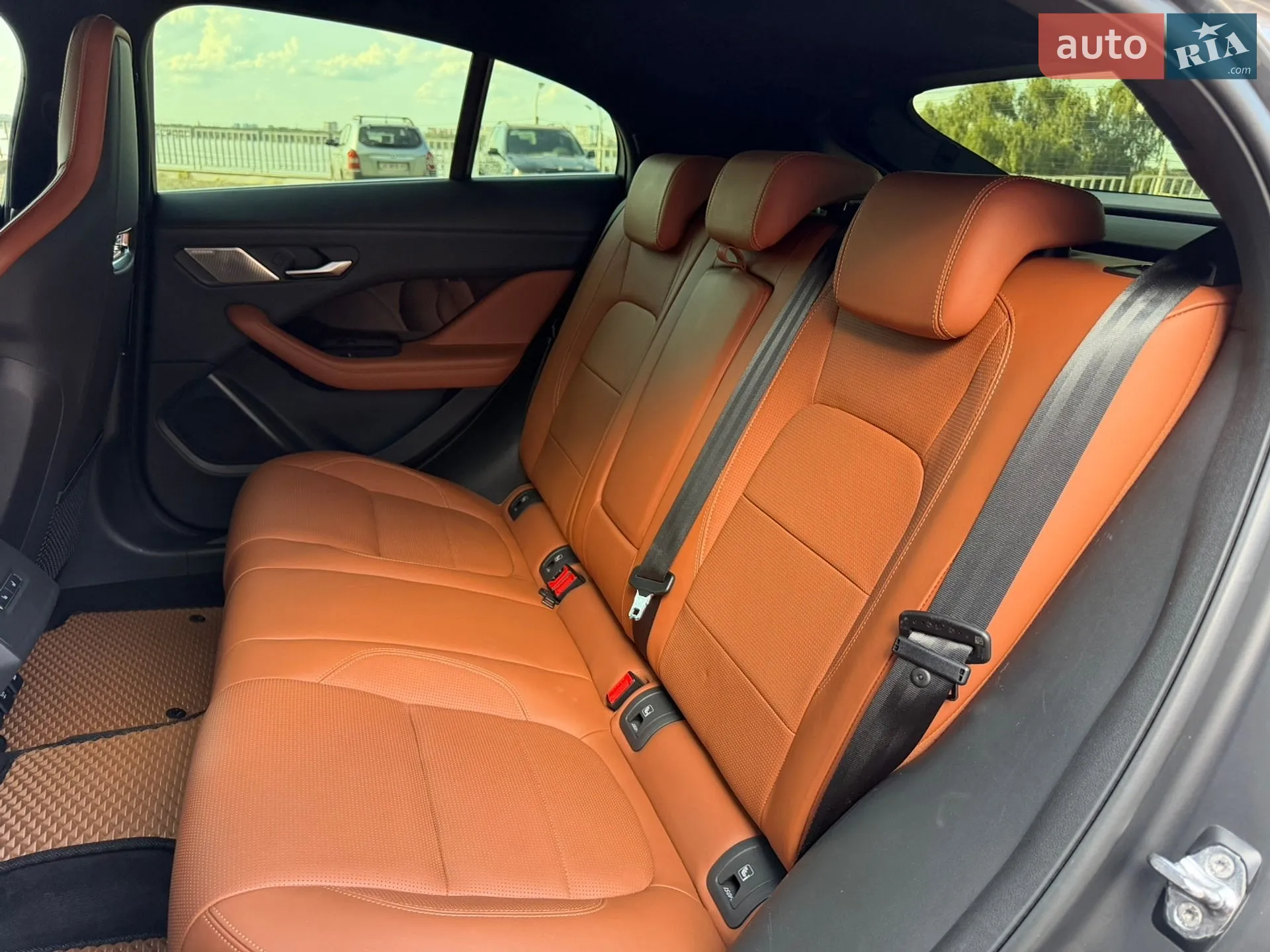 2019 Jaguar I-Pace - мініатюра 36