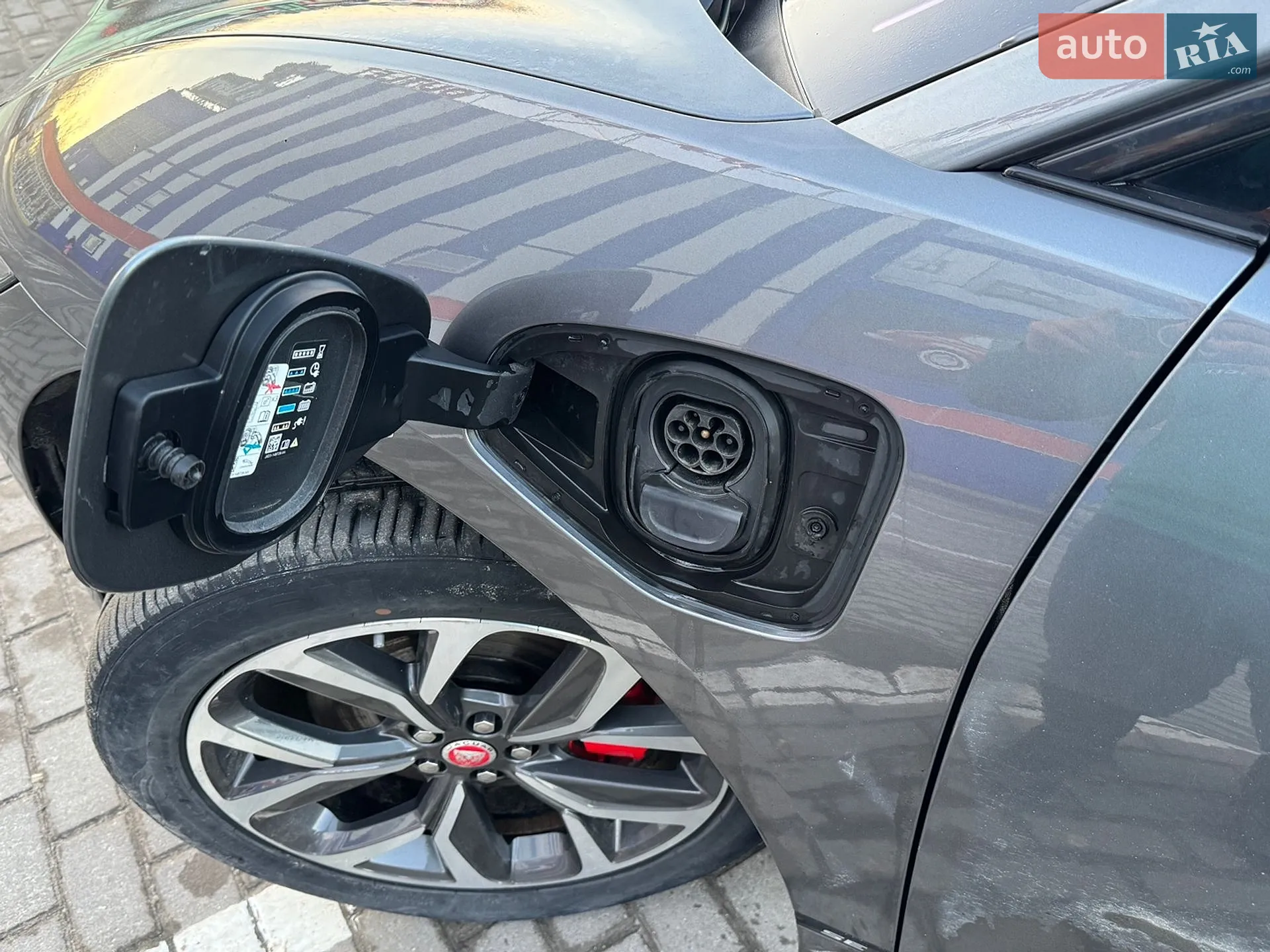 2019 Jaguar I-Pace - мініатюра 12