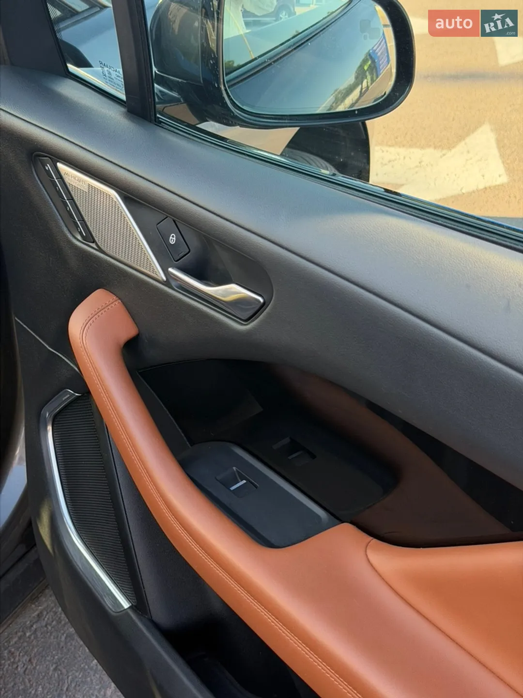 2019 Jaguar I-Pace - мініатюра 31