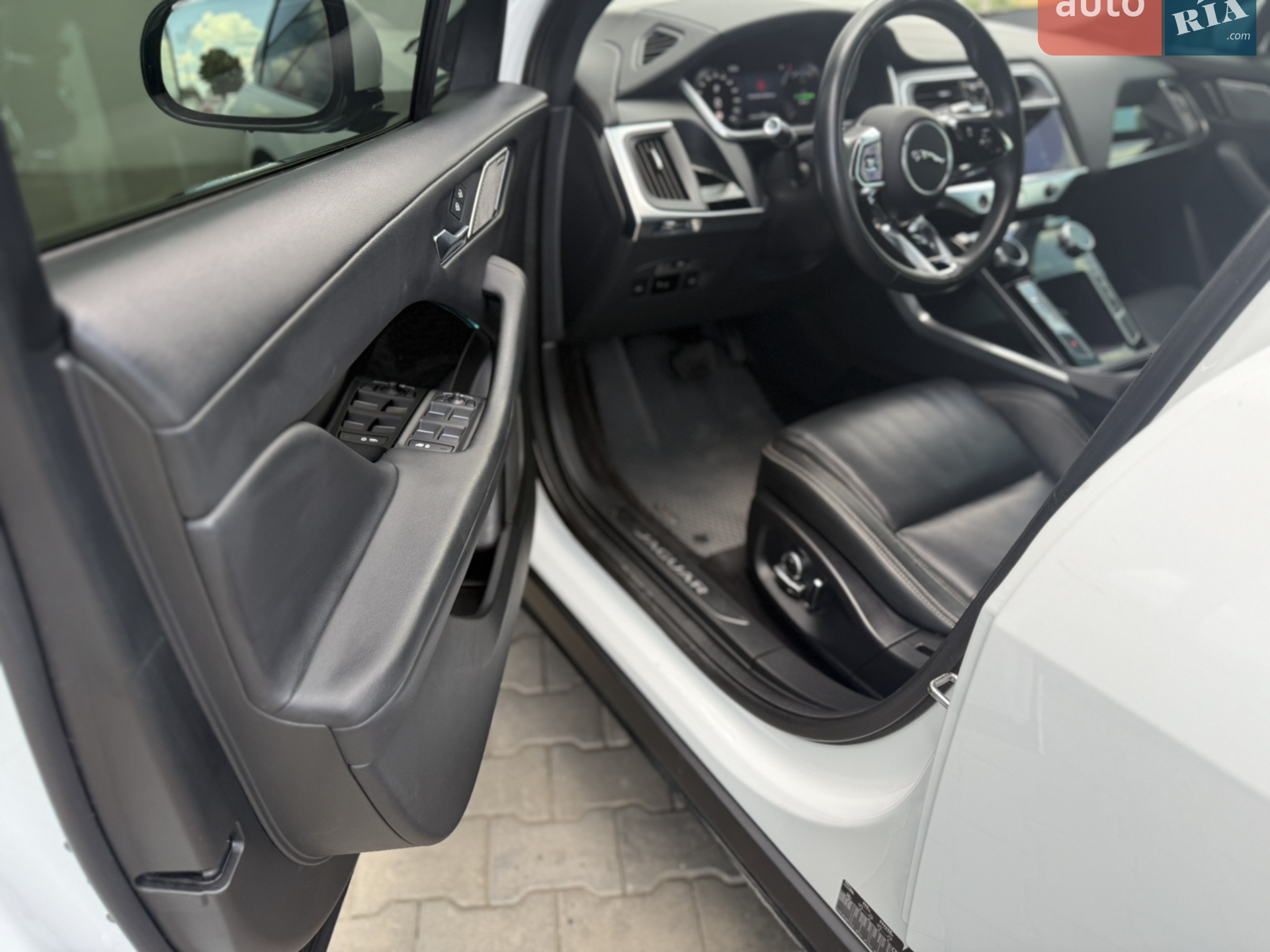 2020 Jaguar I-Pace - мініатюра 18
