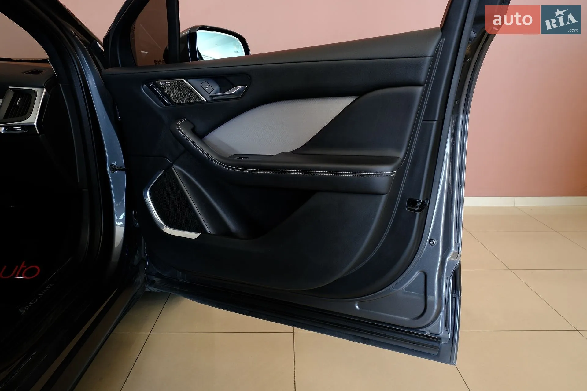 2019 Jaguar I-Pace - мініатюра 34