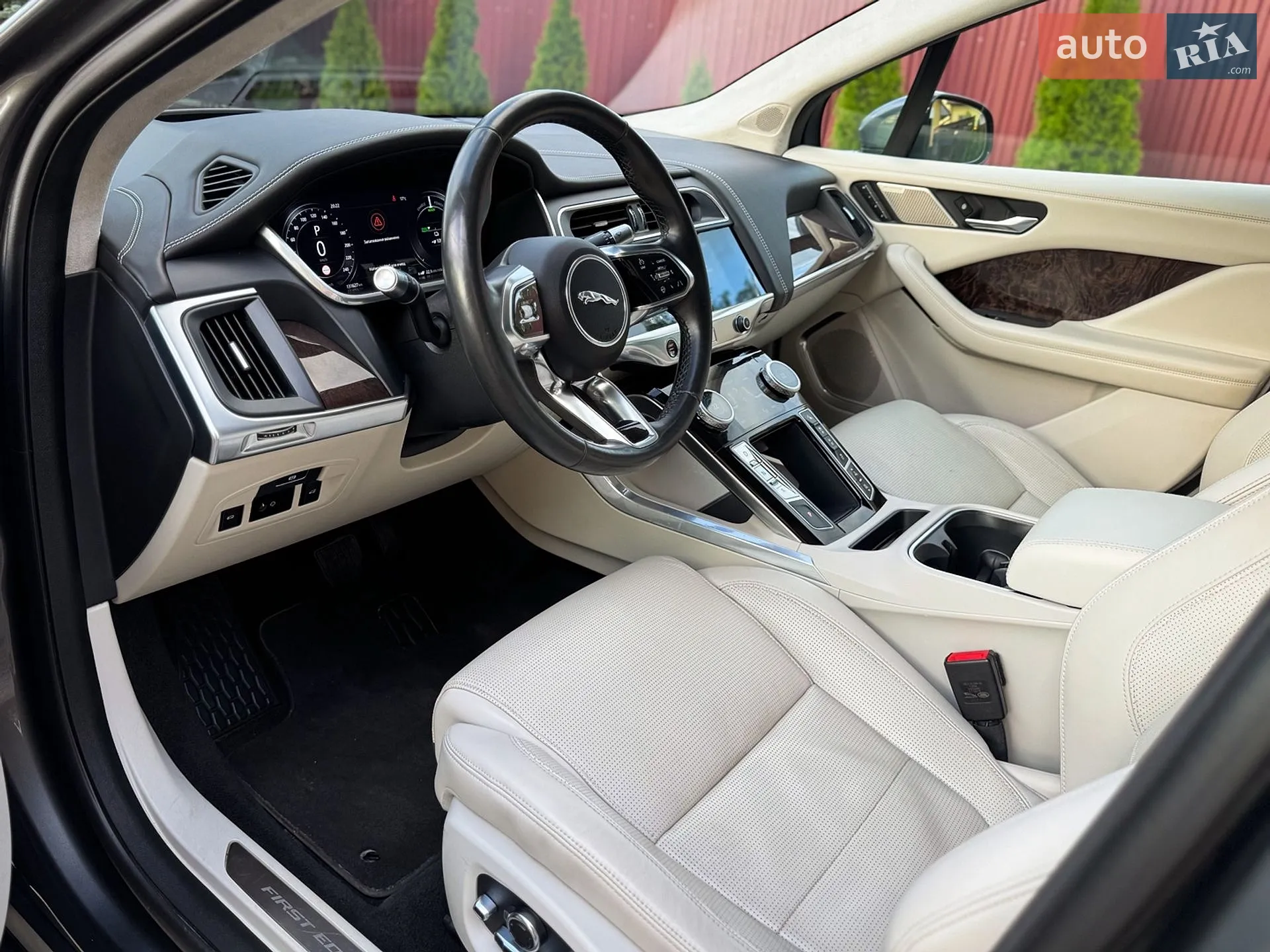 2019 Jaguar I-Pace - мініатюра 3