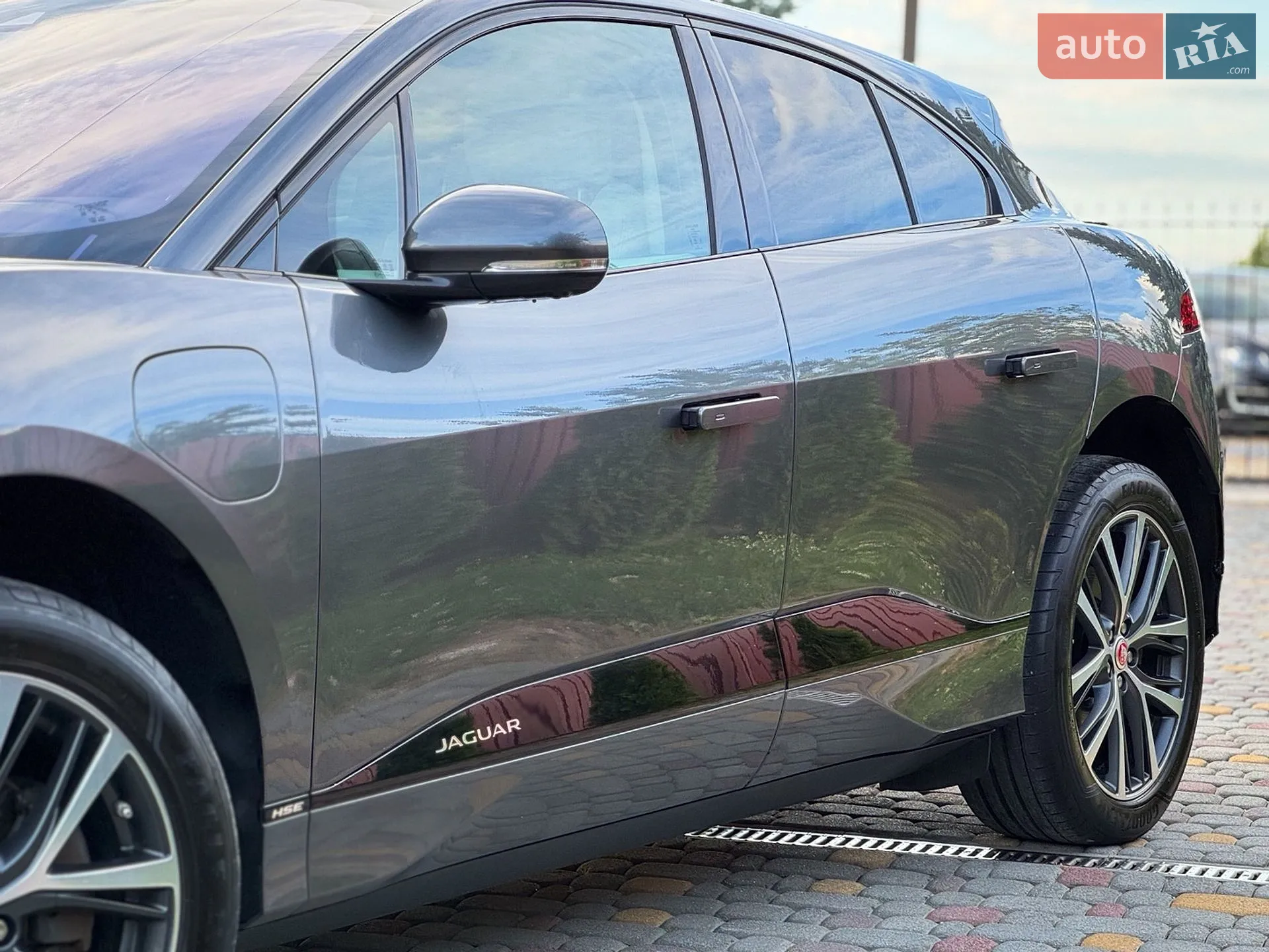 2019 Jaguar I-Pace - мініатюра 21