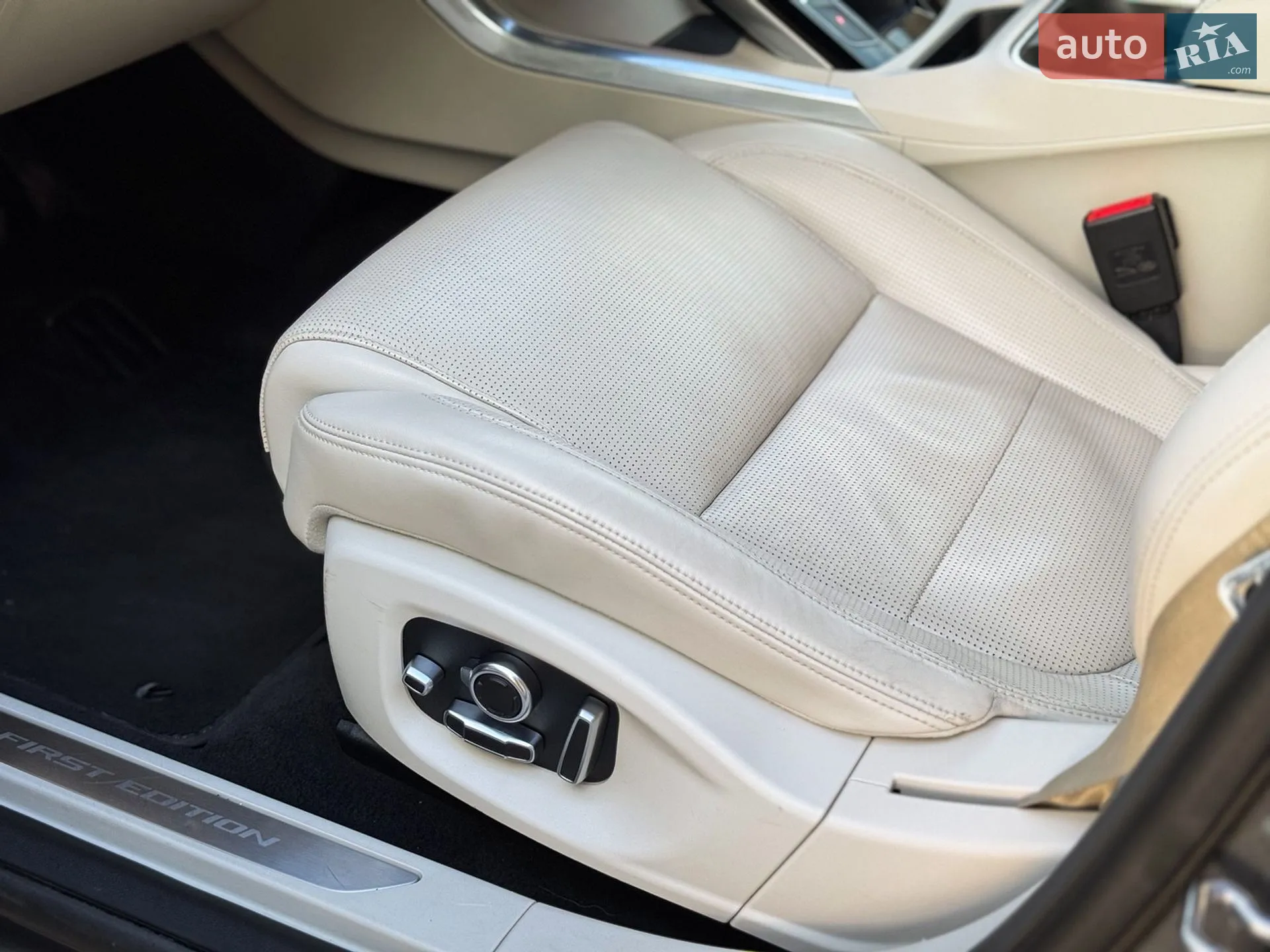 2019 Jaguar I-Pace - мініатюра 60