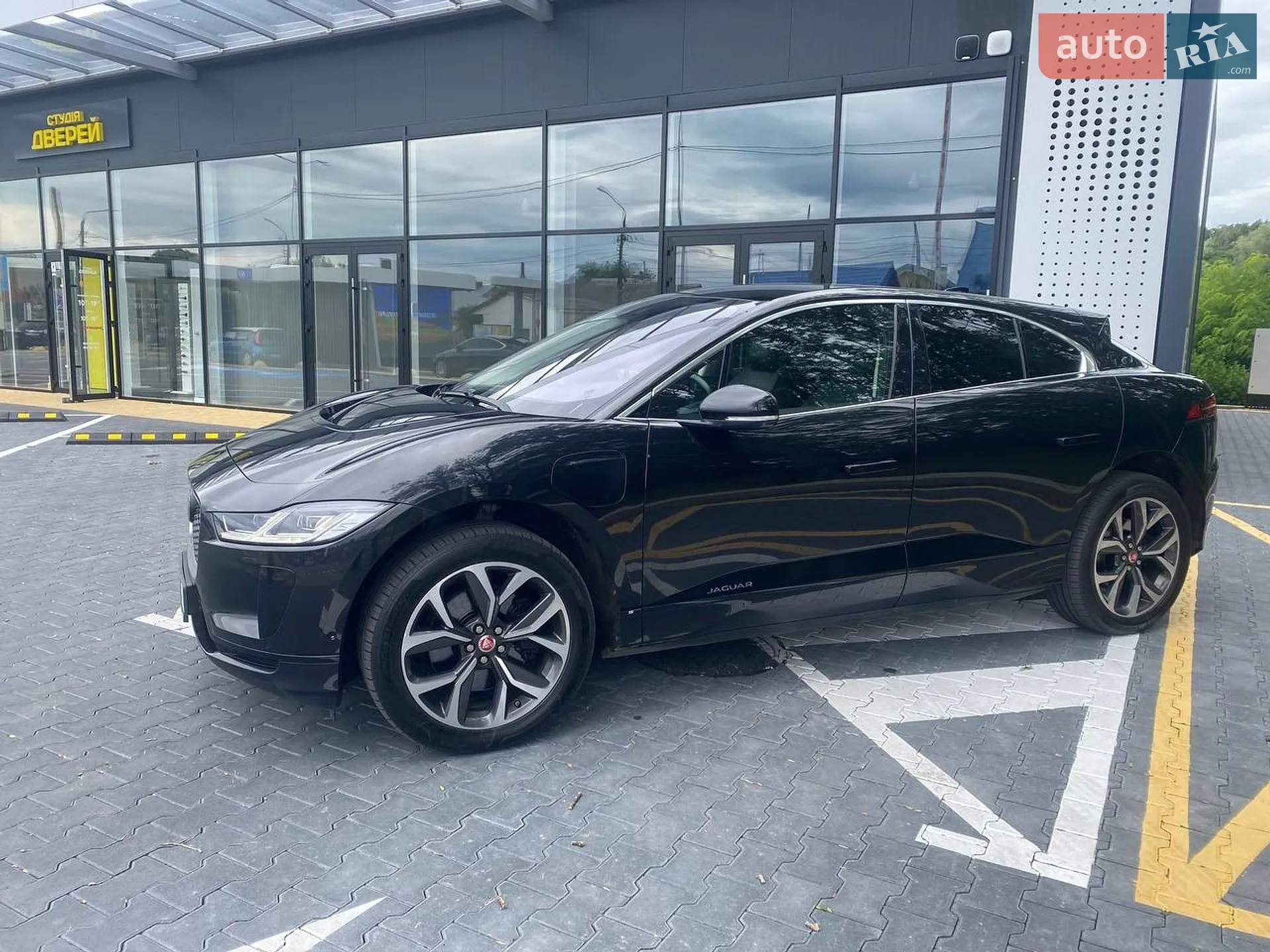 2019 Jaguar I-Pace - мініатюра 4