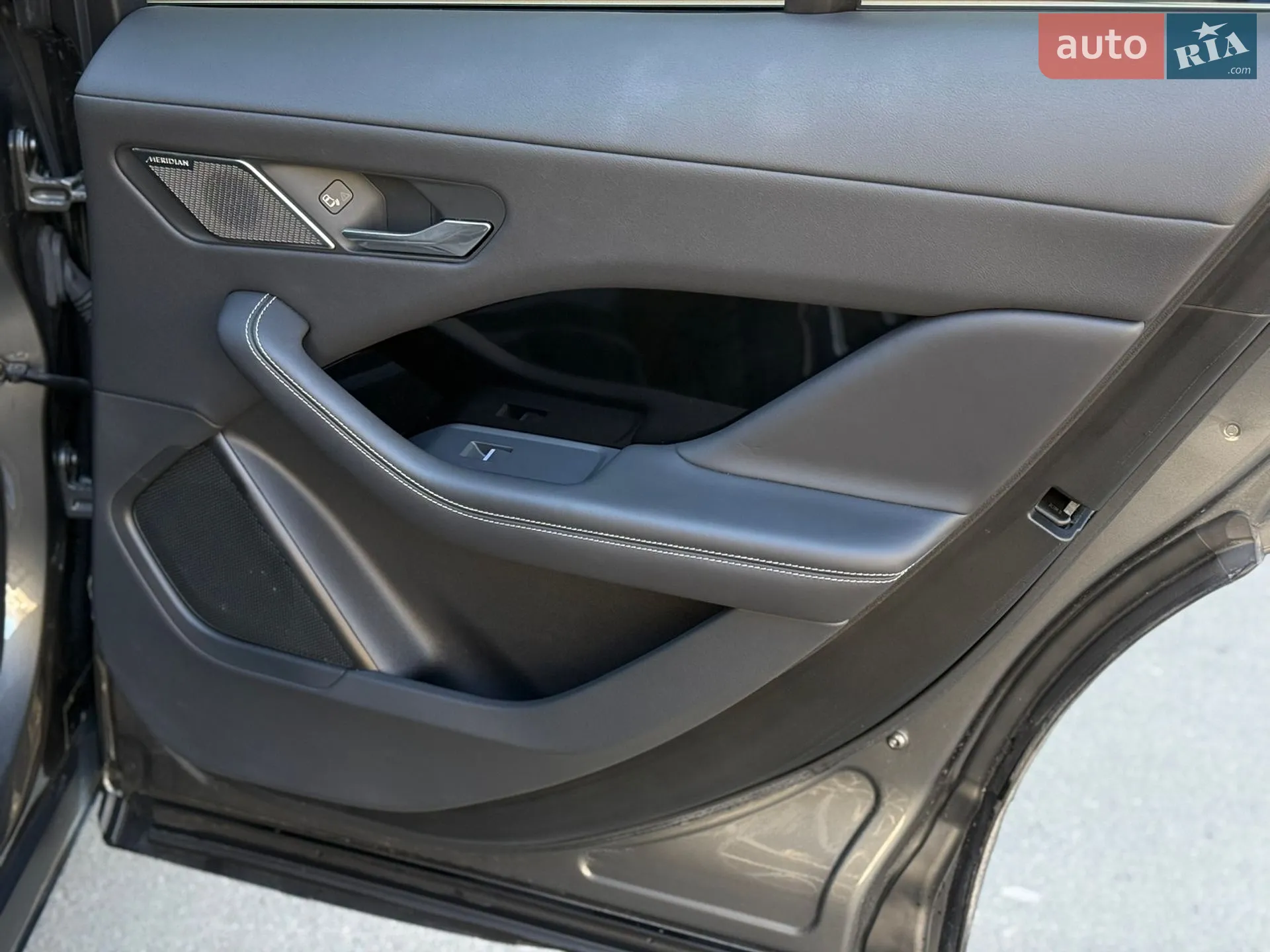 2019 Jaguar I-Pace - мініатюра 27