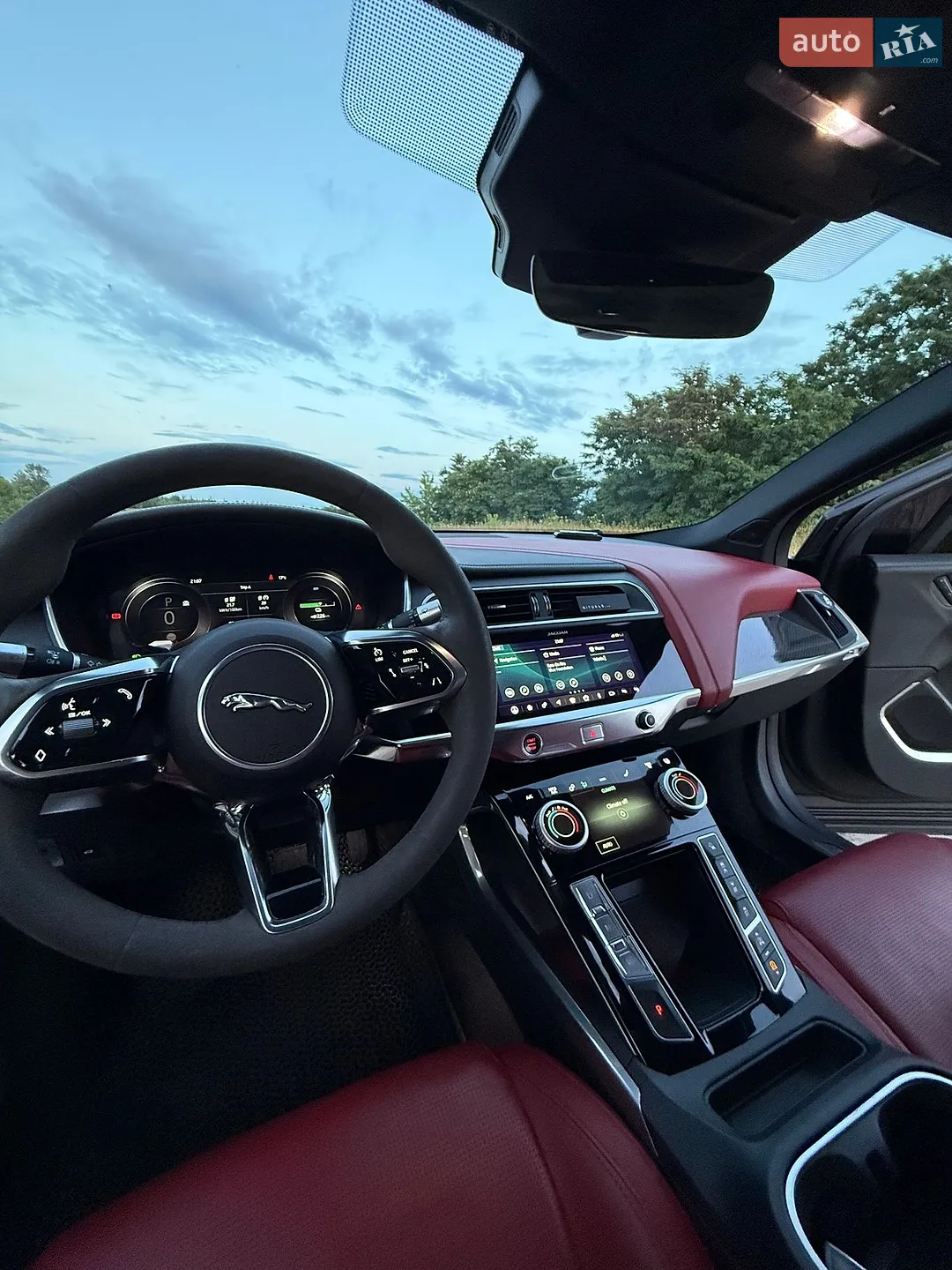 2019 Jaguar I-Pace - мініатюра 19