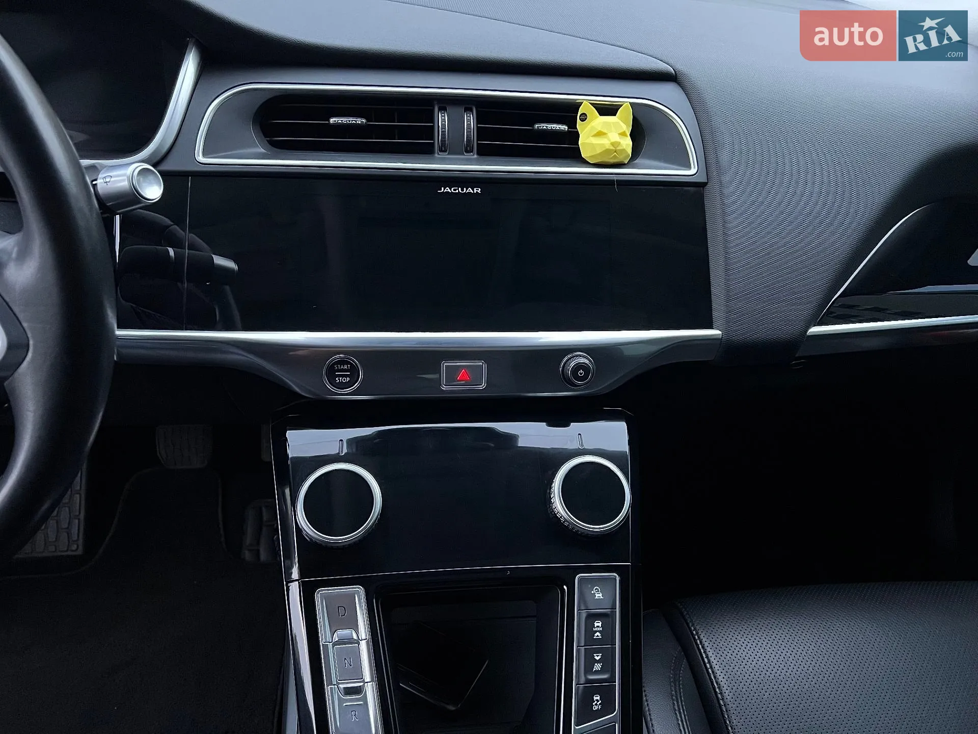 2019 Jaguar I-Pace - мініатюра 28