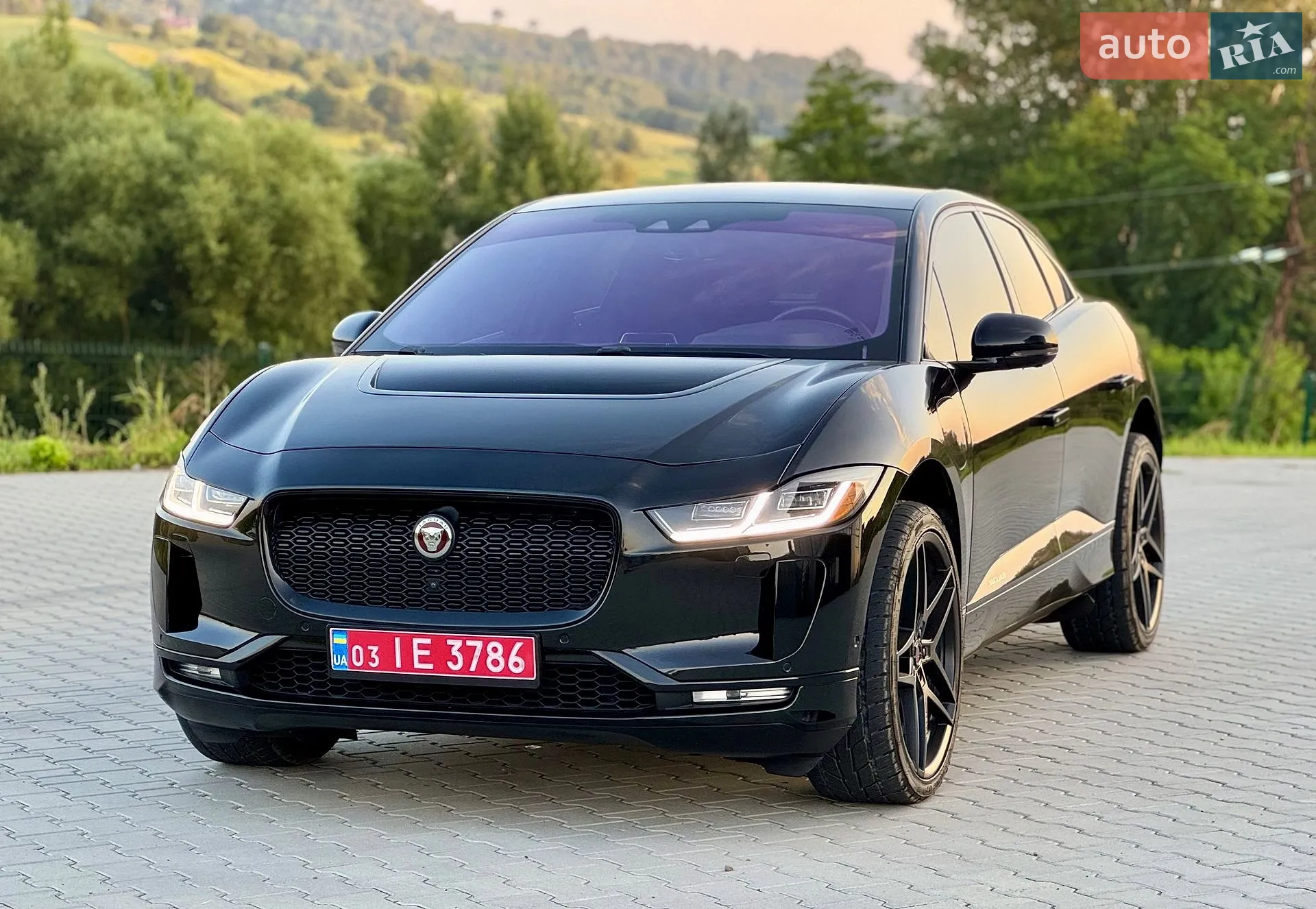 2019 Jaguar I-Pace - мініатюра 3