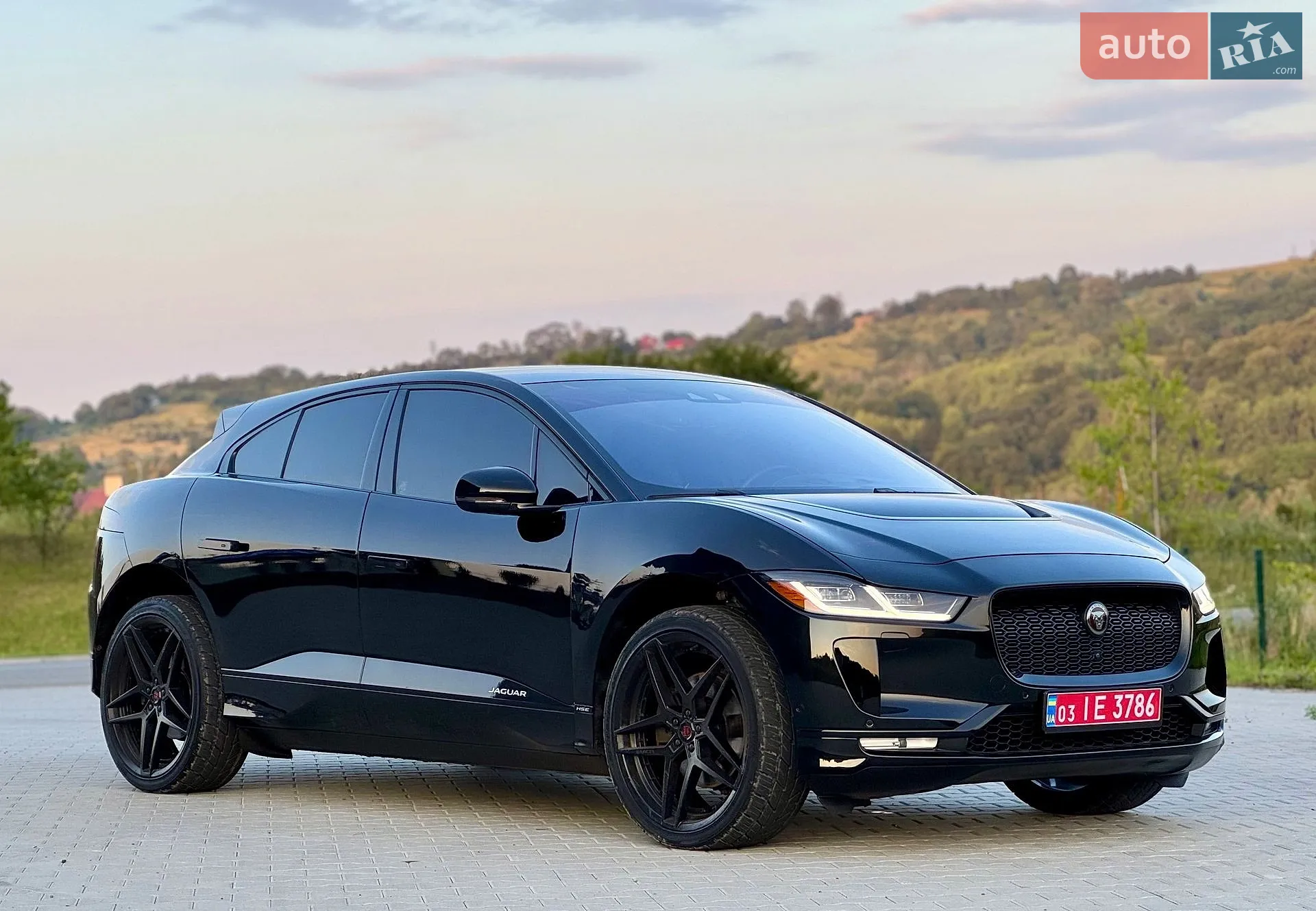 2019 Jaguar I-Pace - мініатюра 8