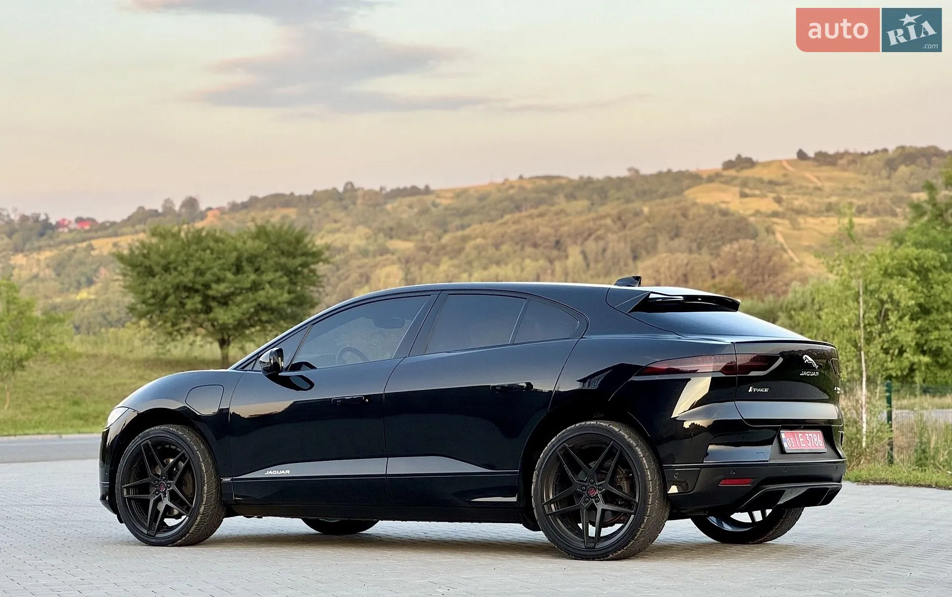2019 Jaguar I-Pace - мініатюра 16