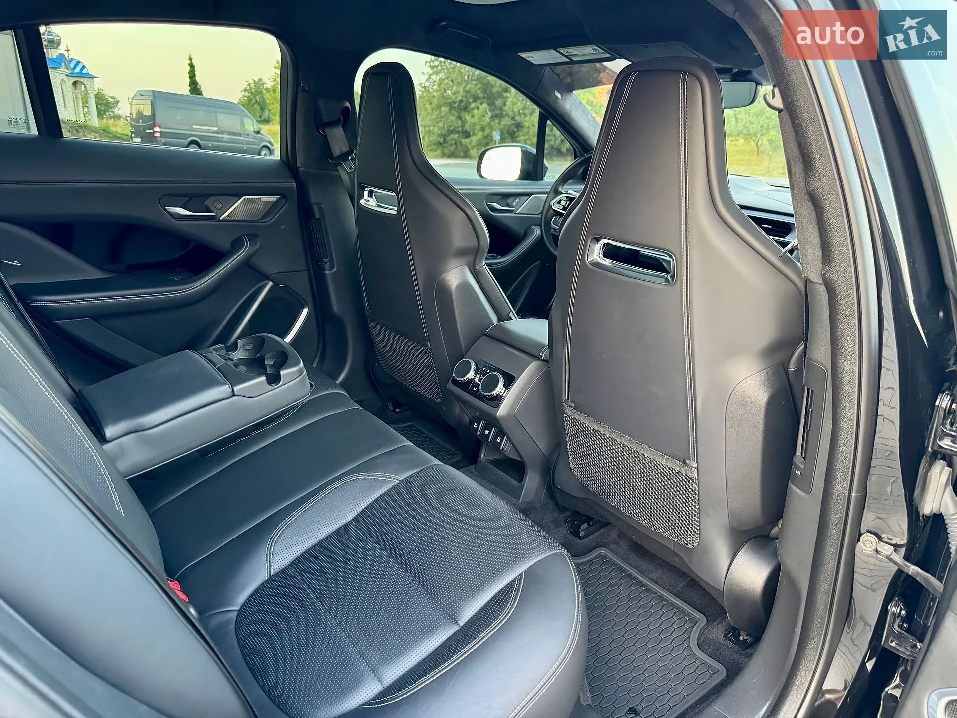 2019 Jaguar I-Pace - мініатюра 33