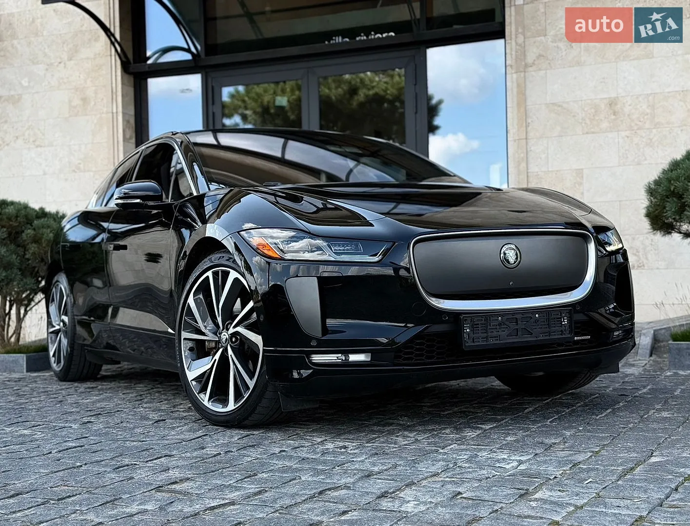 2023 Jaguar I-Pace - фото 1
