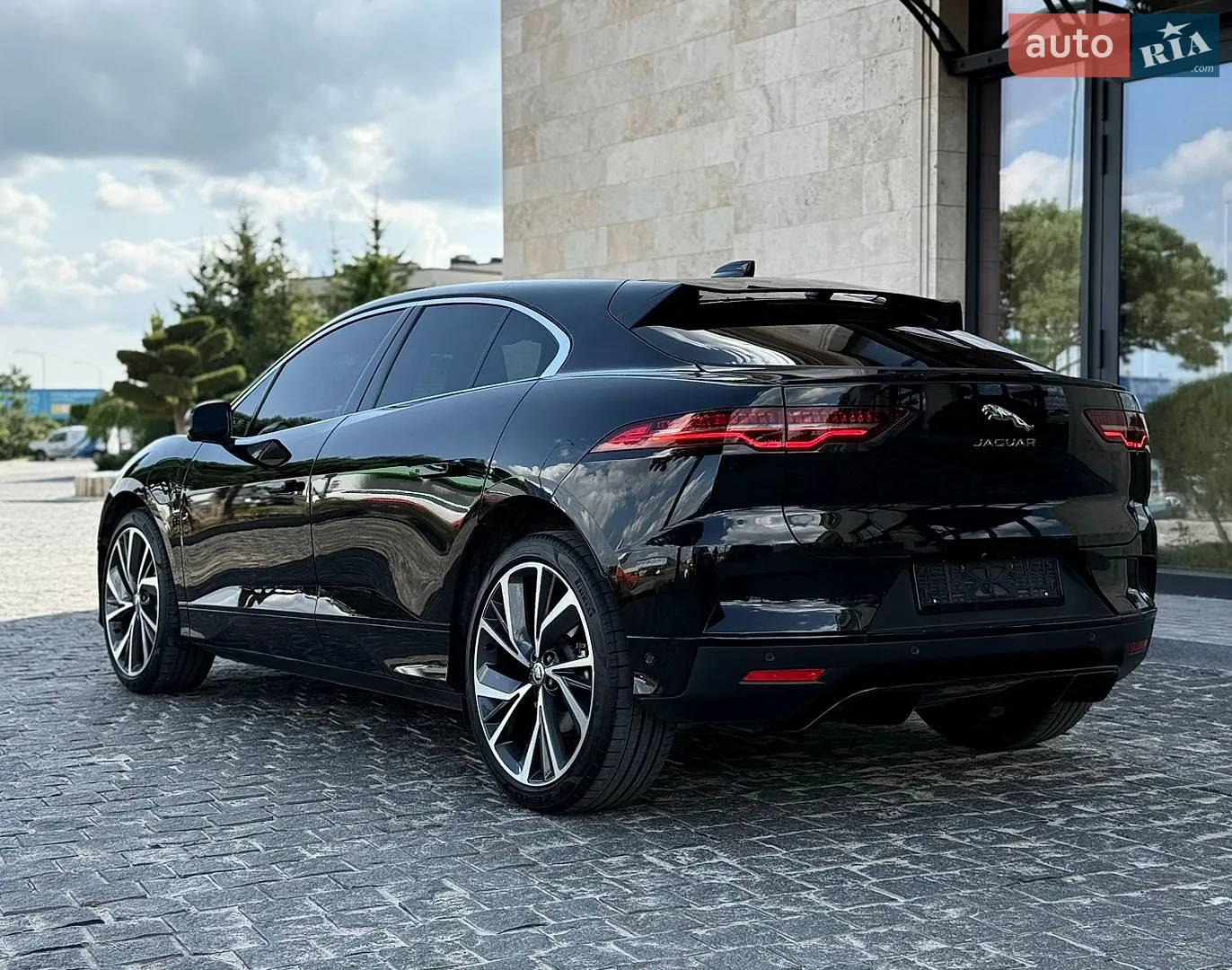 2023 Jaguar I-Pace - мініатюра 12