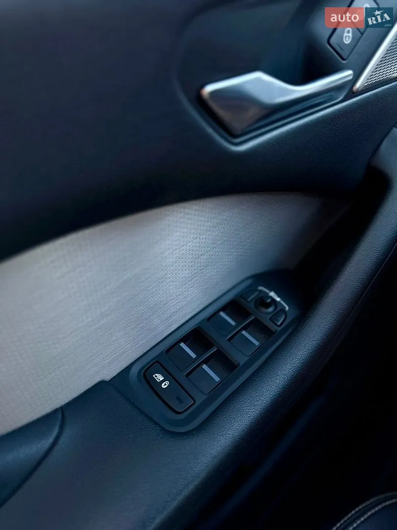 2019 Jaguar I-Pace - мініатюра 20