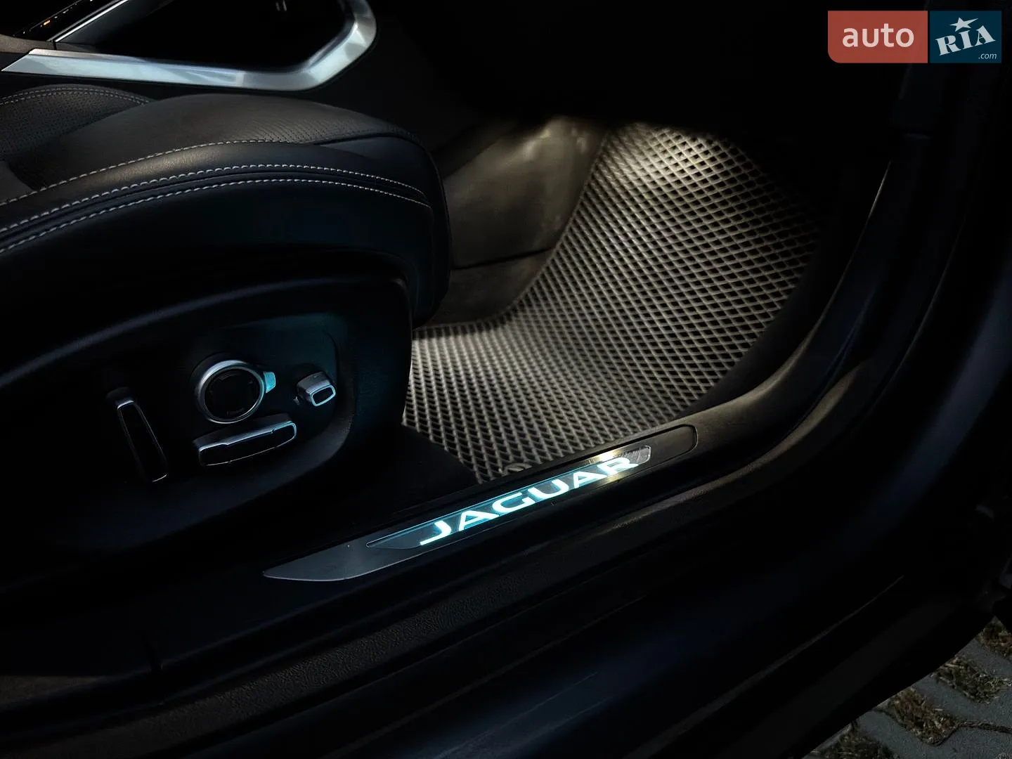 2021 Jaguar I-Pace - мініатюра 57