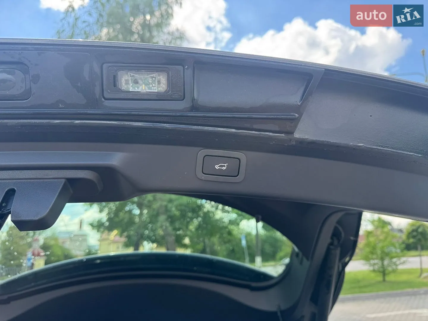 2019 Jaguar I-Pace - мініатюра 21