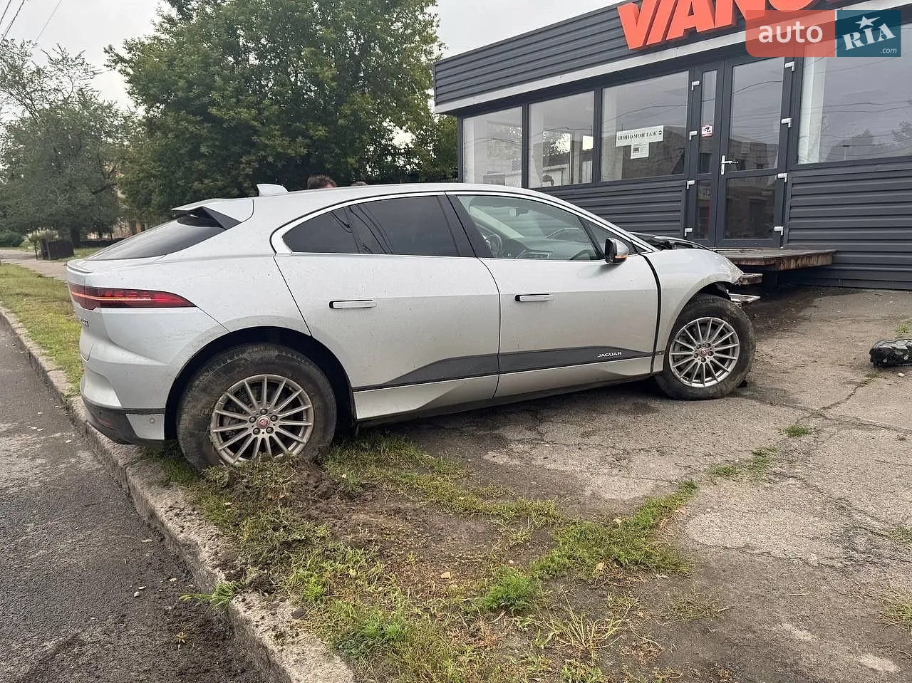 2019 Jaguar I-Pace - мініатюра 18