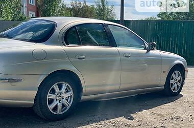 Седан Jaguar S-Type 2001 в Киеве