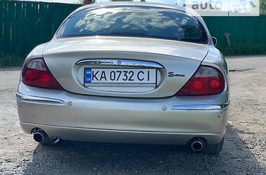 Седан Jaguar S-Type 2001 в Киеве