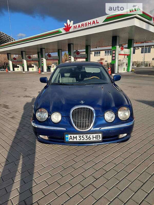 Седан Jaguar S-Type 2000 в Житомире