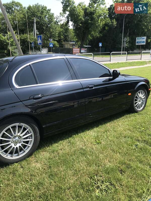 Седан Jaguar S-Type 2006 в Володимирі