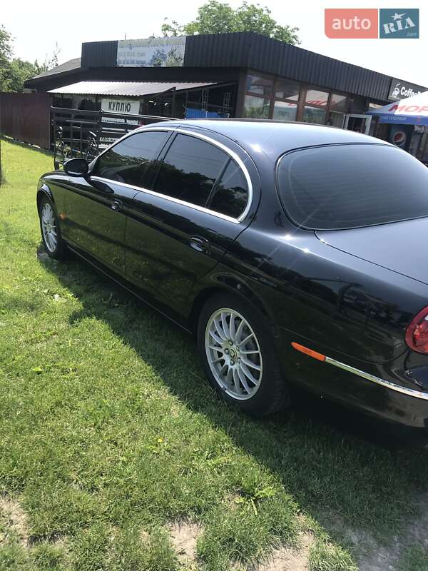Седан Jaguar S-Type 2006 в Володимирі