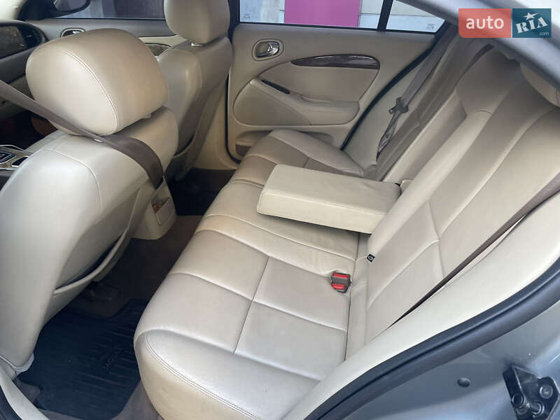 Седан Jaguar S-Type 2004 в Киеве