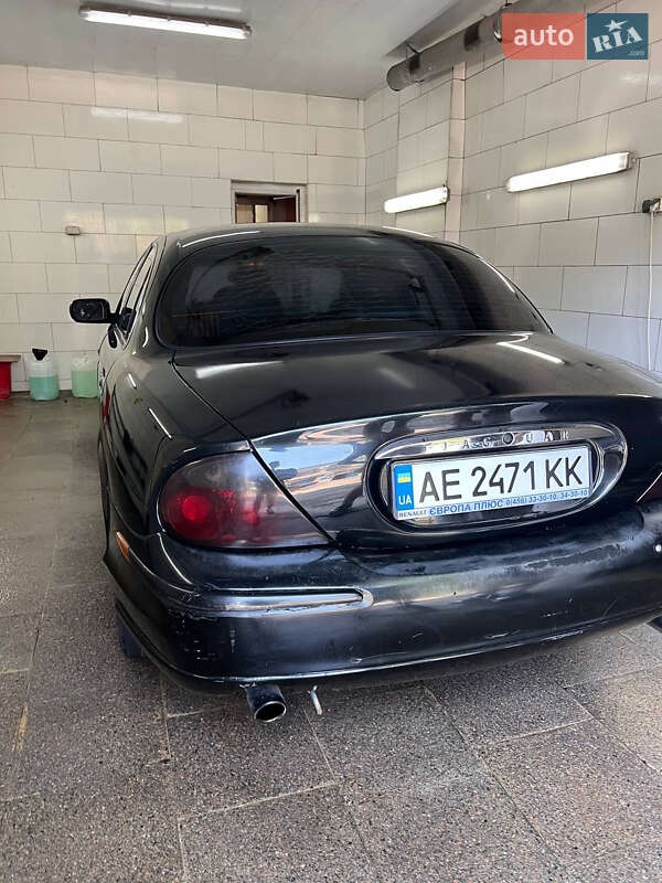 Седан Jaguar S-Type 2000 в Днепре