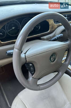 Седан Jaguar S-Type 2004 в 