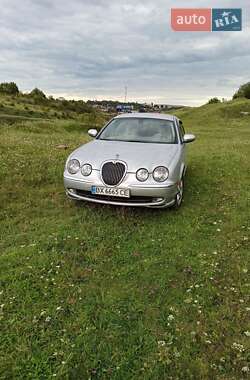 Седан Jaguar S-Type 2002 в Городке