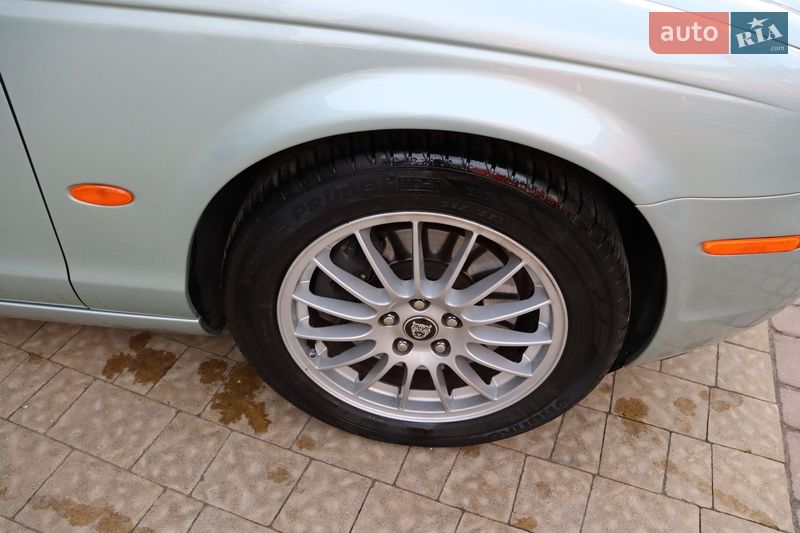 Седан Jaguar S-Type 2006 в Львове