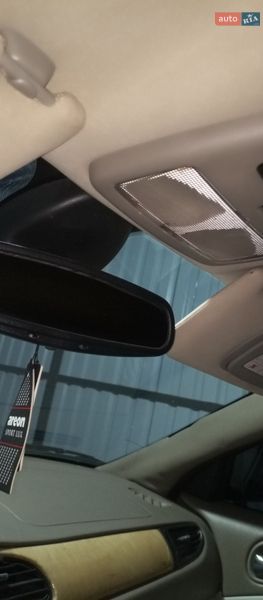 Седан Jaguar S-Type 2000 в Лубнах