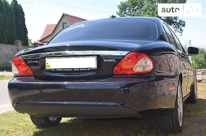 Jaguar X-Type