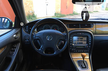 Седан Jaguar X-Type 2002 в Виннице