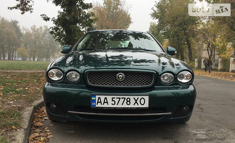 Седан Jaguar X-Type 2009 в Киеве