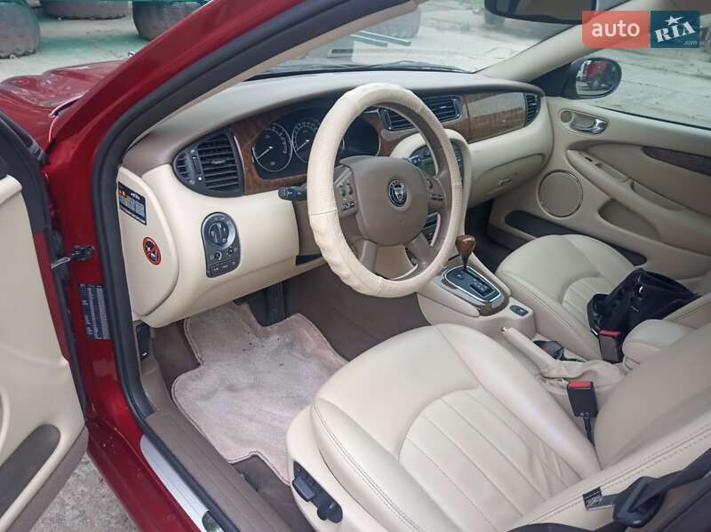 Седан Jaguar X-Type 2007 в Николаеве