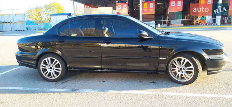 Седан Jaguar X-Type 2004 в Кам'янському