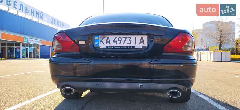 Седан Jaguar X-Type 2004 в Кам'янському