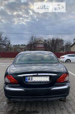 Седан Jaguar X-Type 2001 в Ірпені